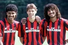 今年会官网-荷兰队力克敌手，成功晋级杯赛的简单介绍