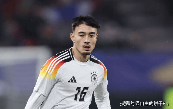 韩国球员在德甲联赛中展现出色技术(德乙韩国球员)