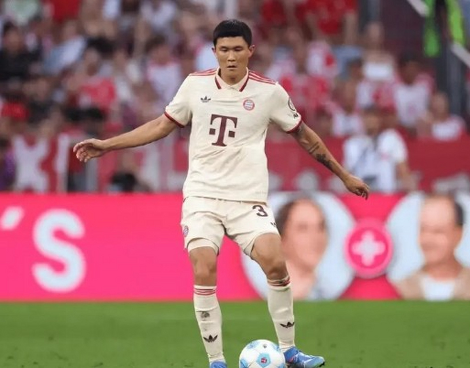 韩国球员在德甲联赛中展现出色技术(德乙韩国球员)