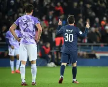 巴黎圣日耳曼再胜亚眠，稳固榜首位置的简单介绍