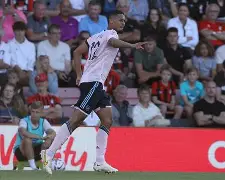 伊朗球员转会英超联赛，引发球迷关注